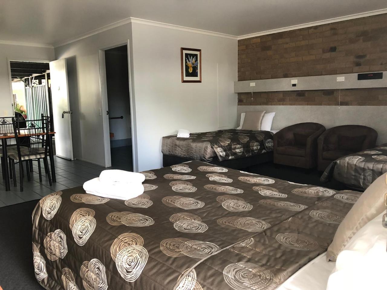 True Blue Motor Inn Rockhampton Eksteriør bilde