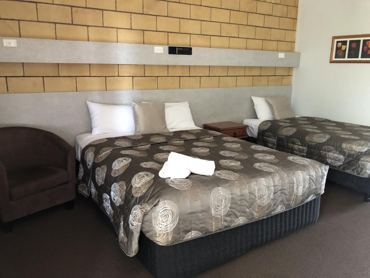 True Blue Motor Inn Rockhampton Eksteriør bilde