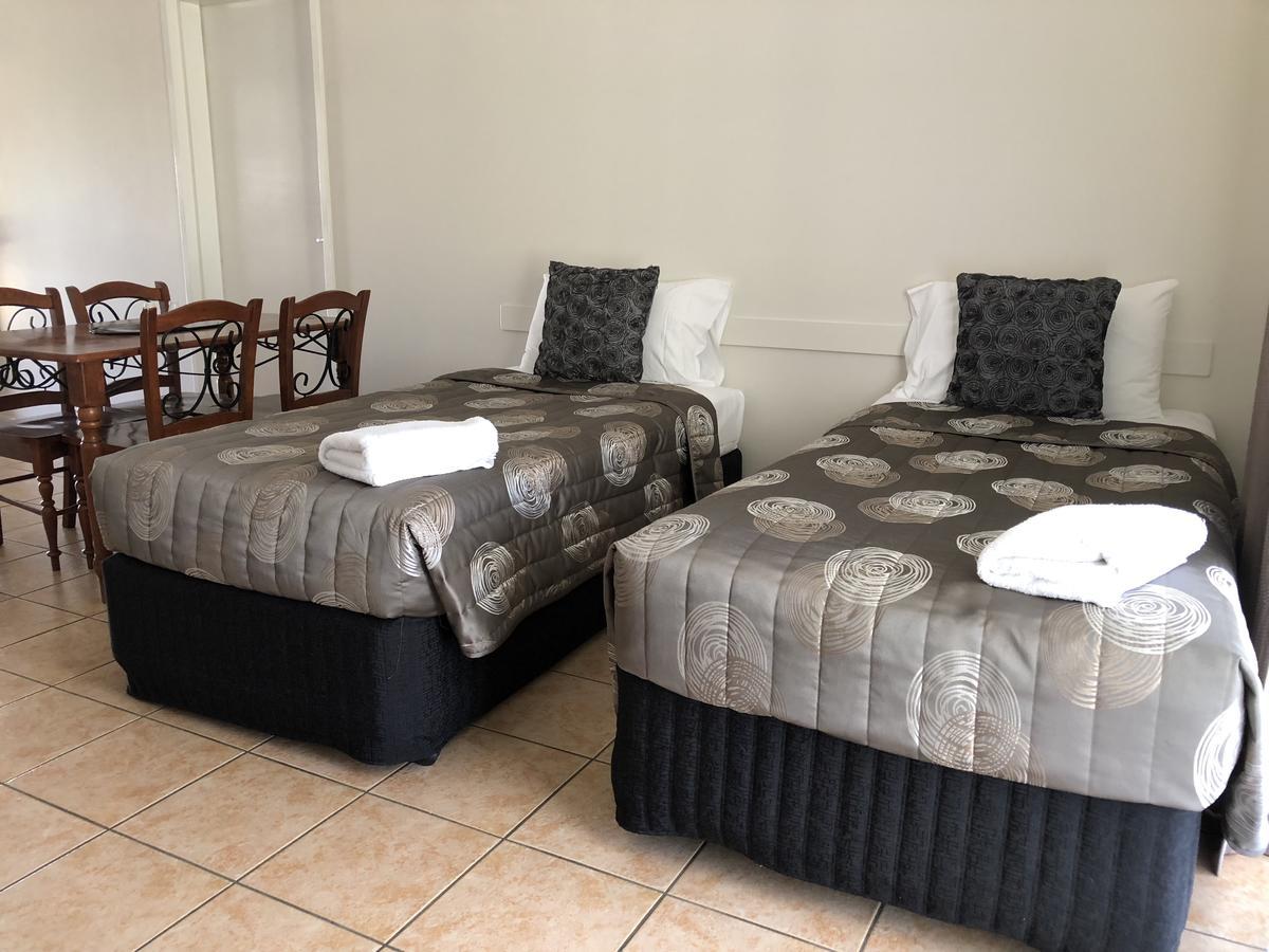 True Blue Motor Inn Rockhampton Eksteriør bilde