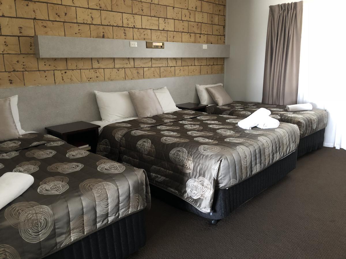 True Blue Motor Inn Rockhampton Eksteriør bilde