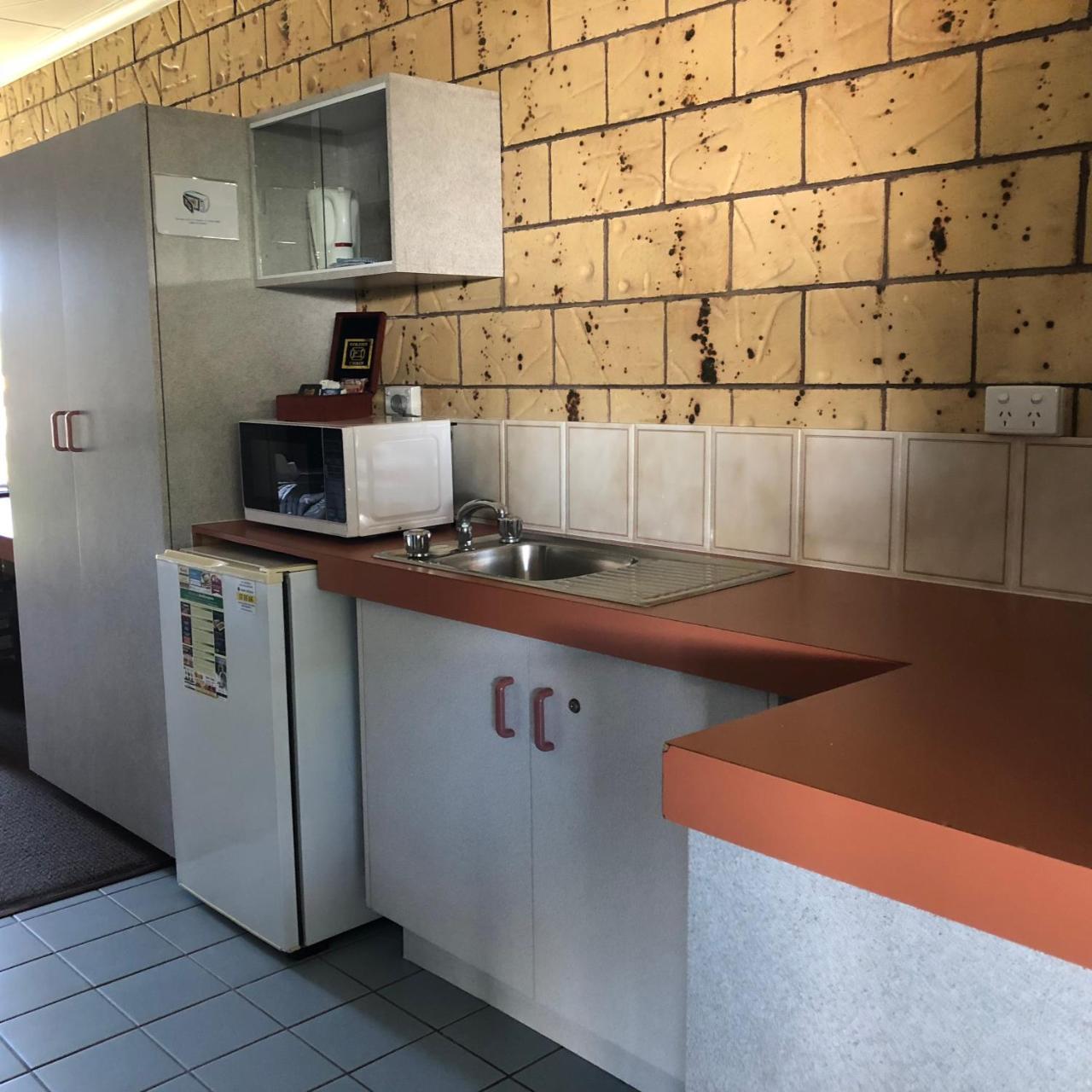 True Blue Motor Inn Rockhampton Eksteriør bilde